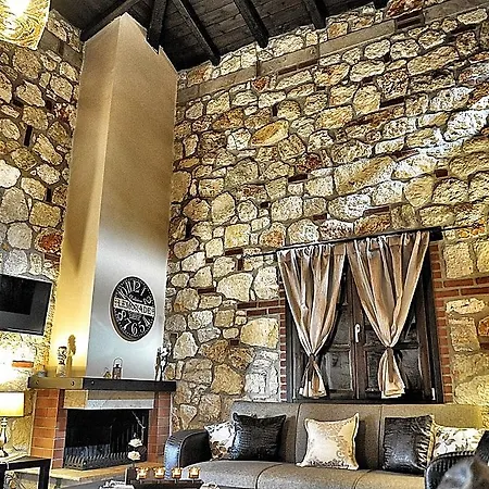 Villa Sunstone